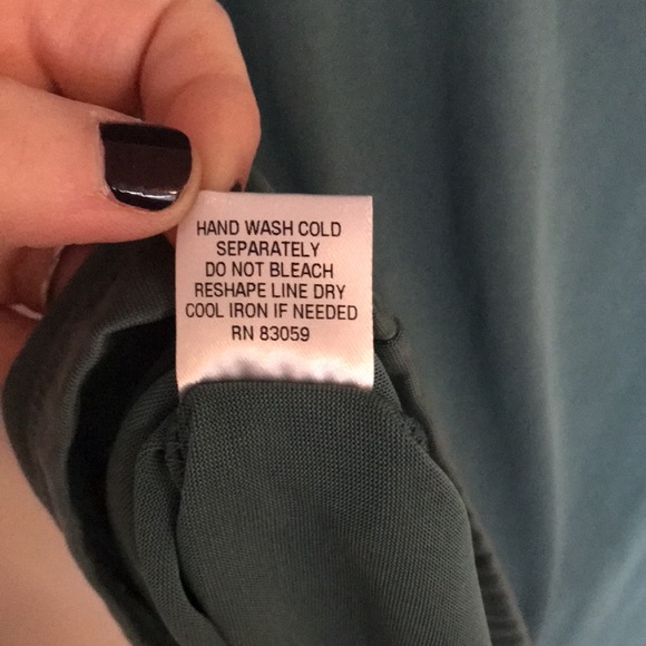 ✨NWT✨  DREW Tank Top with Mock Neck - Picture 6 of 10